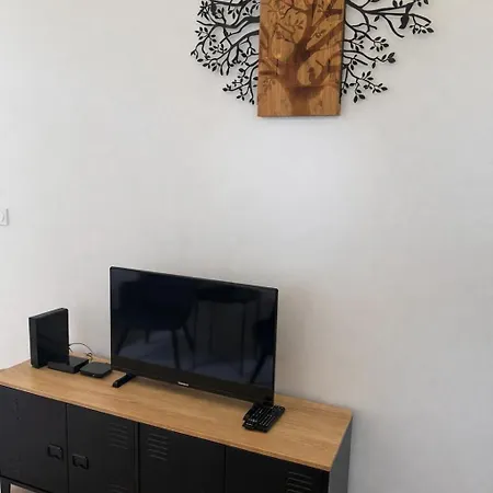 Cosy - Proche Universite - Parking - Apartment Caen