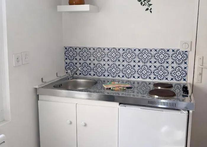 Pour 2 - Universite, Parking Facile